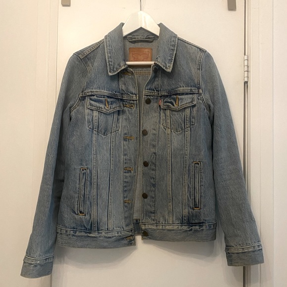 Levi’s 90s trucker Jean Jacket- size small - Picture 1 of 7